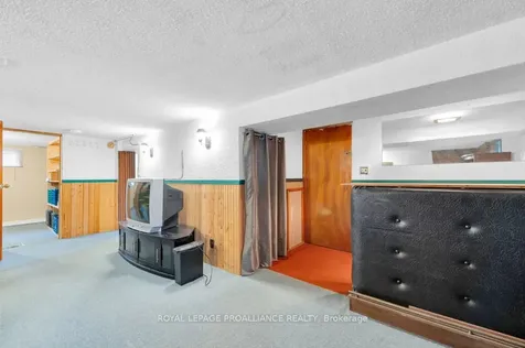 31 Lemoine Street Belleville ON K8P 4G8