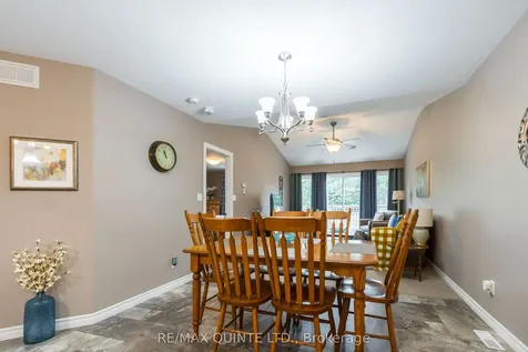 35 Glenview Crescent Belleville ON K8P 0A8