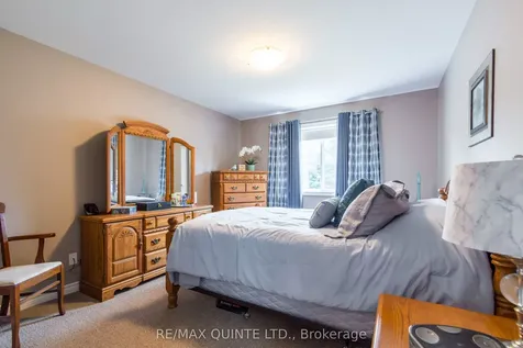 35 Glenview Crescent Belleville ON K8P 0A8