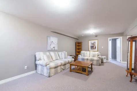 35 Glenview Crescent Belleville ON K8P 0A8