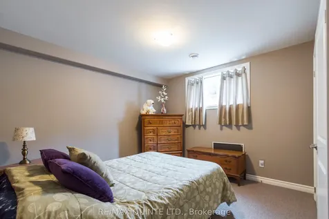 35 Glenview Crescent Belleville ON K8P 0A8