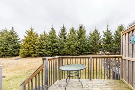 35 Glenview Crescent Belleville ON K8P 0A8