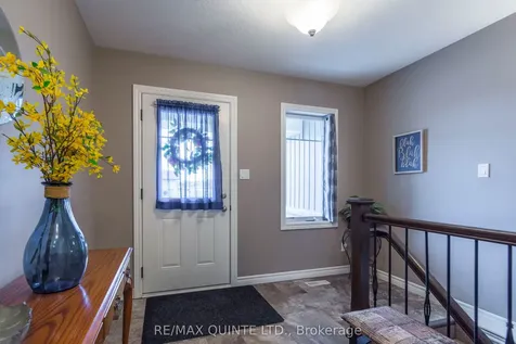 35 Glenview Crescent Belleville ON K8P 0A8