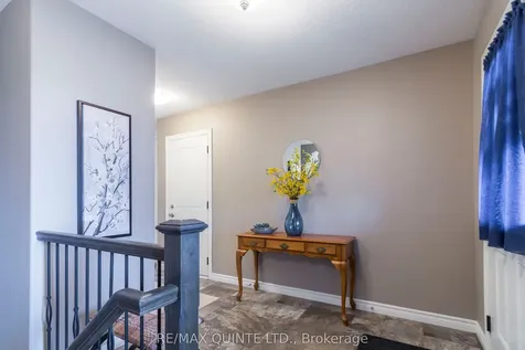 35 Glenview Crescent Belleville ON K8P 0A8