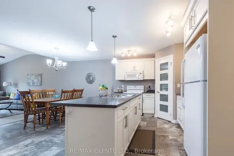 35 Glenview Crescent Belleville ON K8P 0A8