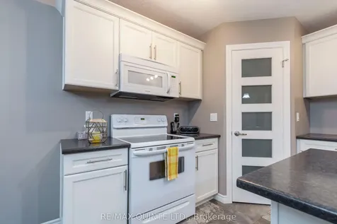 35 Glenview Crescent Belleville ON K8P 0A8