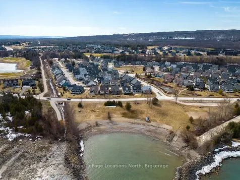 124 Beacon Drive Blue Mountains ON N0H 2P0