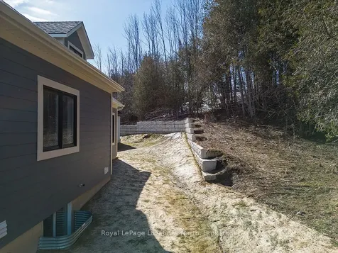 124 Beacon Drive Blue Mountains ON N0H 2P0