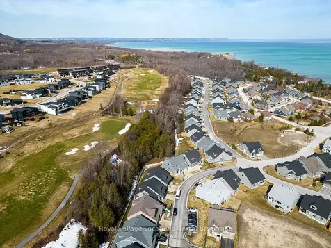 124 Beacon Drive Blue Mountains ON N0H 2P0