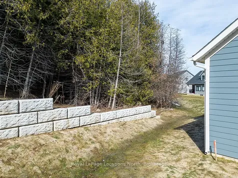 124 Beacon Drive Blue Mountains ON N0H 2P0