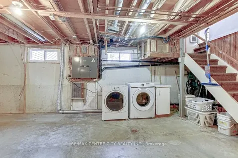 376 Larry Street Central Elgin ON N5L 1H5