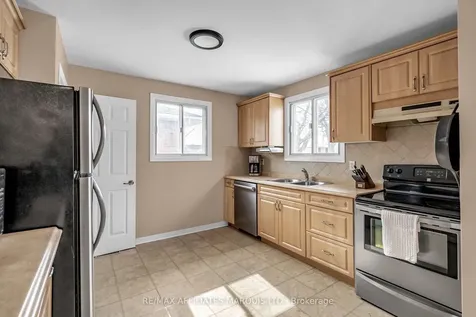 216 Jarvis Street Cornwall ON K6H 5J3