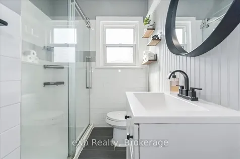 230 Albert Street W Centre Wellington ON N1M 1X4