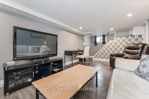 230 Albert Street W Centre Wellington ON N1M 1X4