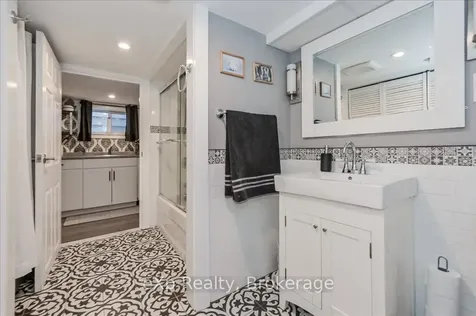 230 Albert Street W Centre Wellington ON N1M 1X4