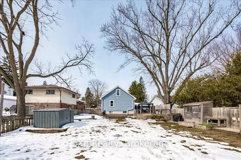 230 Albert Street W Centre Wellington ON N1M 1X4