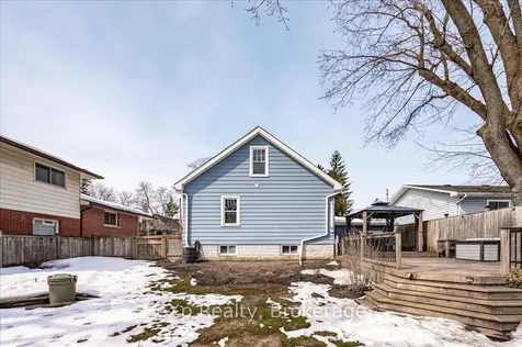 230 Albert Street W Centre Wellington ON N1M 1X4