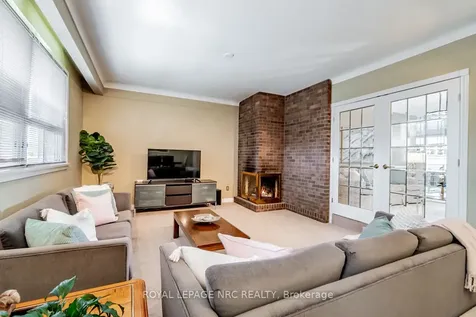 8 Macbeth Boulevard St. Catharines ON L2T 2M2