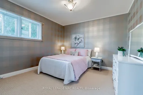 8 Macbeth Boulevard St. Catharines ON L2T 2M2
