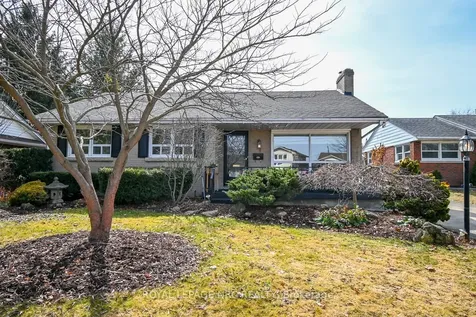 8 Macbeth Boulevard St. Catharines ON L2T 2M2