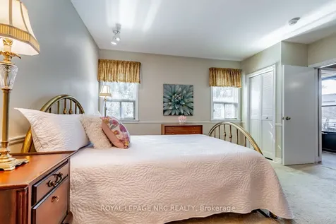 8 Macbeth Boulevard St. Catharines ON L2T 2M2