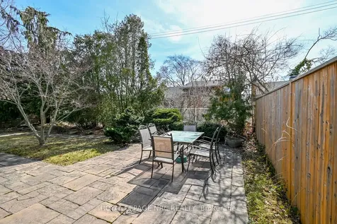 8 Macbeth Boulevard St. Catharines ON L2T 2M2