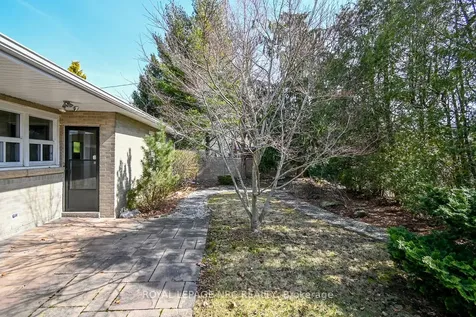 8 Macbeth Boulevard St. Catharines ON L2T 2M2