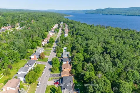 243 Thomas Street Deep River ON K0J 1P0