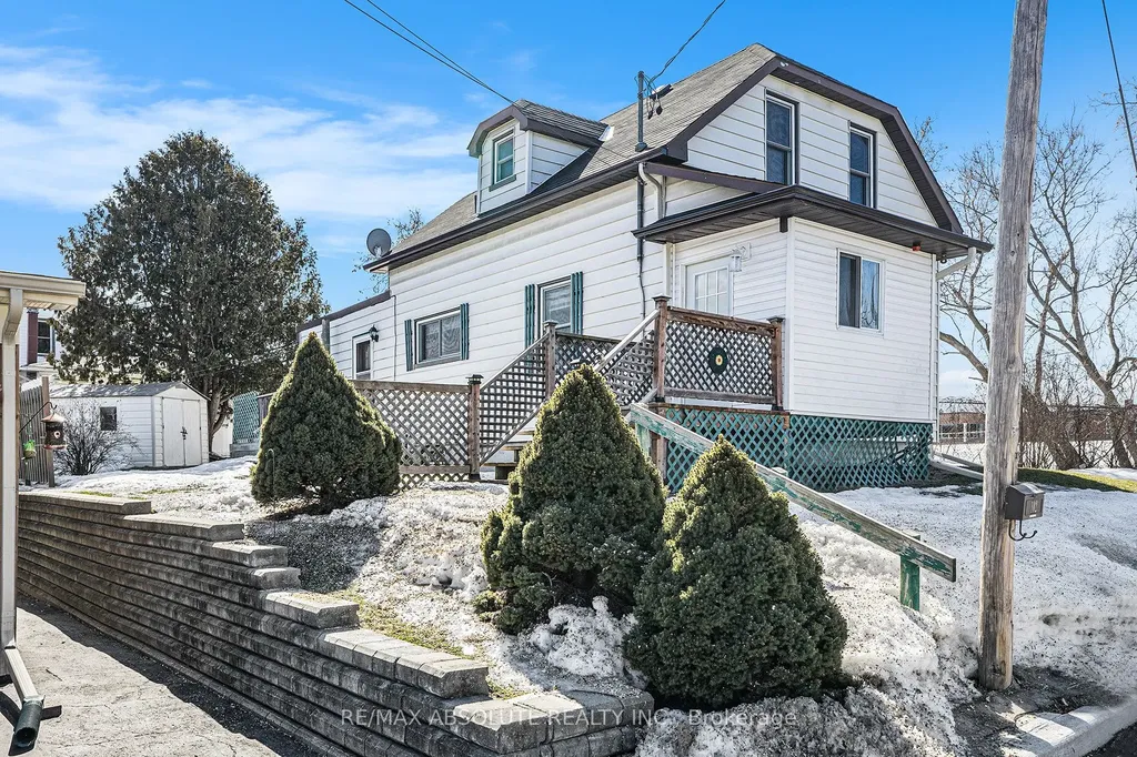 102 Hugh Street S Arnprior ON K7S 2V7