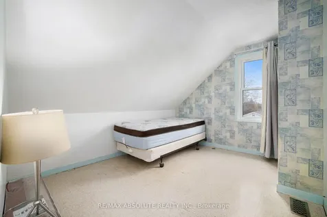 102 Hugh Street S Arnprior ON K7S 2V7