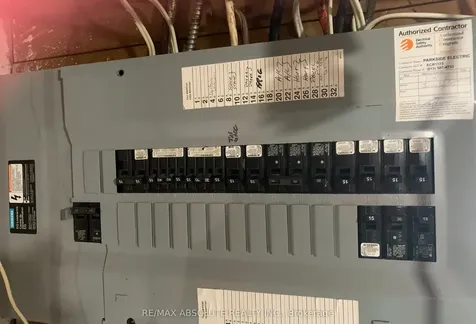 102 Hugh Street S Arnprior ON K7S 2V7