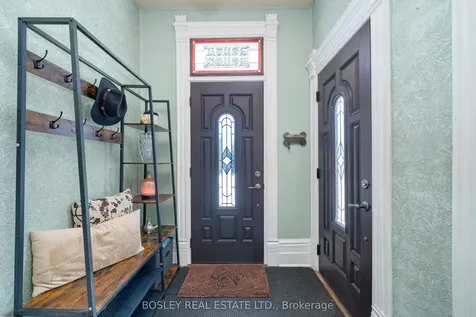 34 Mckibbon Avenue Amaranth ON L9W 2Z1