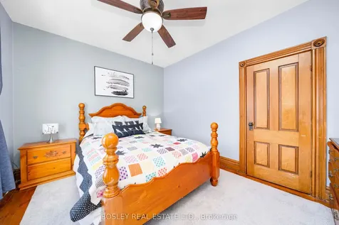 34 Mckibbon Avenue Amaranth ON L9W 2Z1