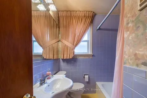 82 Crestview Avenue Belleville ON K8N 1W9