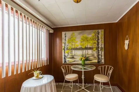 82 Crestview Avenue Belleville ON K8N 1W9