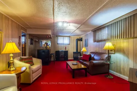 82 Crestview Avenue Belleville ON K8N 1W9