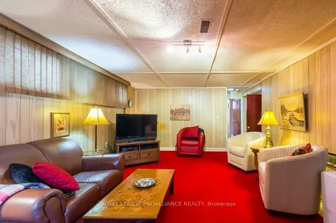 82 Crestview Avenue Belleville ON K8N 1W9