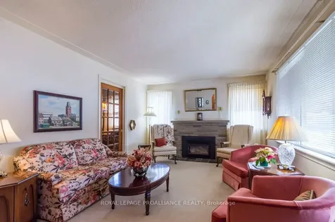 82 Crestview Avenue Belleville ON K8N 1W9