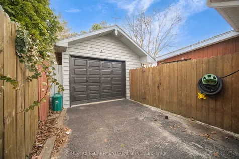 51 Rouse Avenue Cambridge ON N1R 4M6