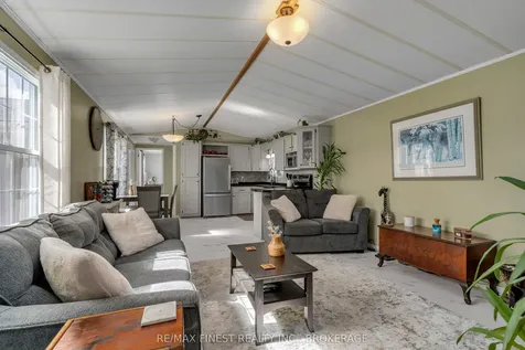 17 Elm Street Greater Napanee ON K7R 0E9