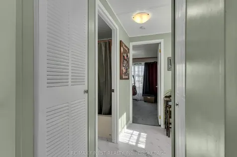 17 Elm Street Greater Napanee ON K7R 0E9