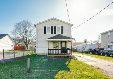 1004 Grand Avenue Cornwall ON K6H 4T4