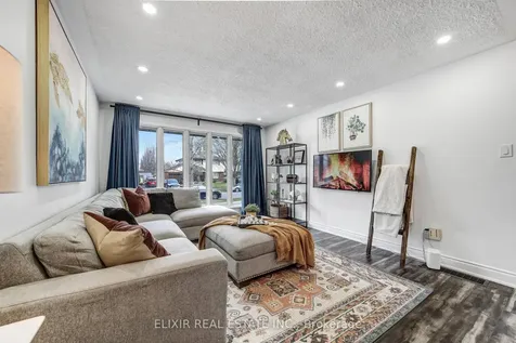 53 Winding Way Brantford ON N3R 3S4