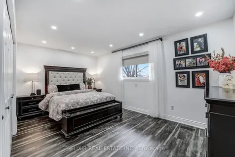 53 Winding Way Brantford ON N3R 3S4