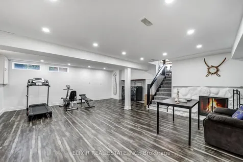 53 Winding Way Brantford ON N3R 3S4