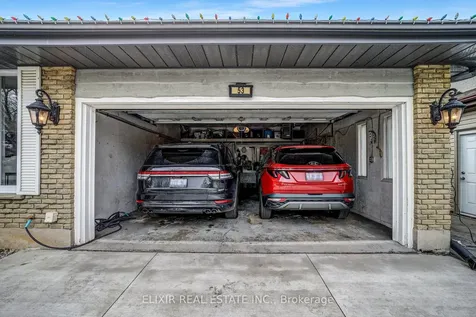 53 Winding Way Brantford ON N3R 3S4