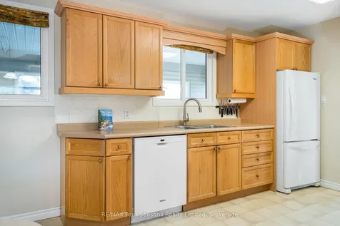 126 Orchard Drive Blue Mountains ON N0H 2P0