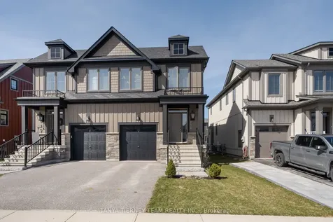 114 Sycamore Street Blue Mountains ON L9Y 4E2