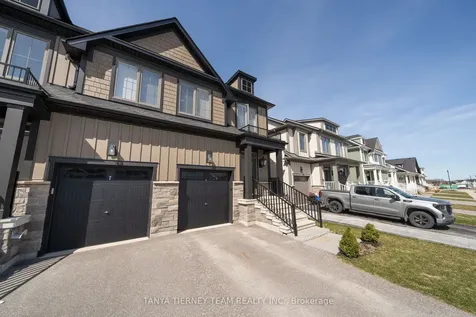 114 Sycamore Street Blue Mountains ON L9Y 4E2