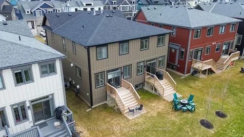 114 Sycamore Street Blue Mountains ON L9Y 4E2